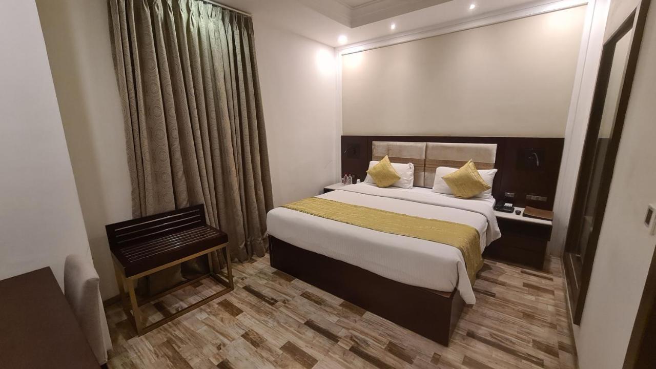 Regenta Inn Ranip Ahmadábád Kültér fotó